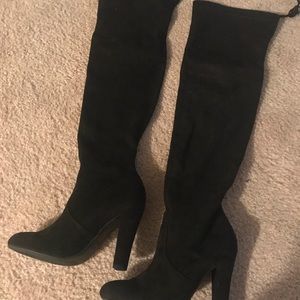 Steve Madden Gorgeous Knee Boot. NBW!